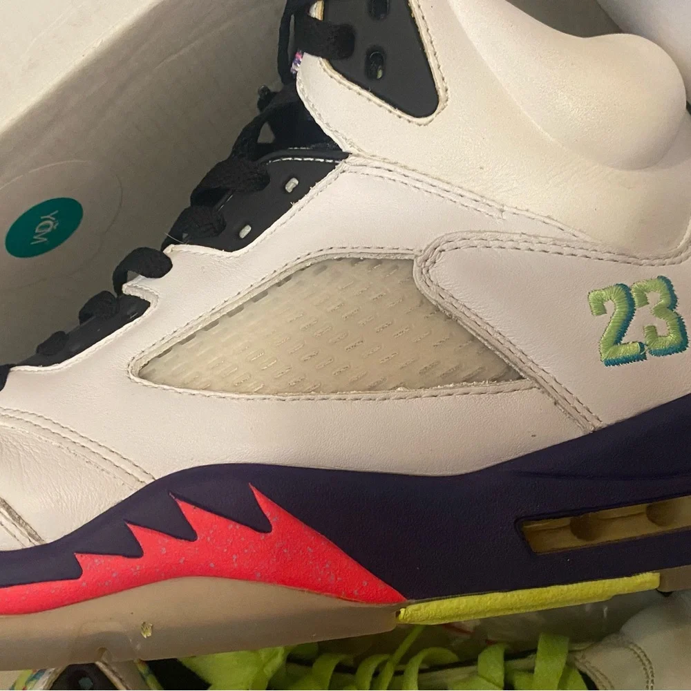Jordan 5s - Picture 5 of 14